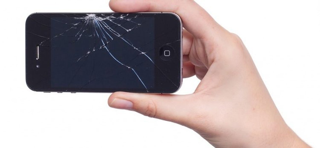 How can we benefit from Call out iPhone screen repair Manchester?