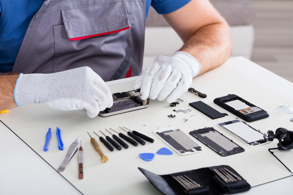 Is it Better to Go to an Apple Store for Repair