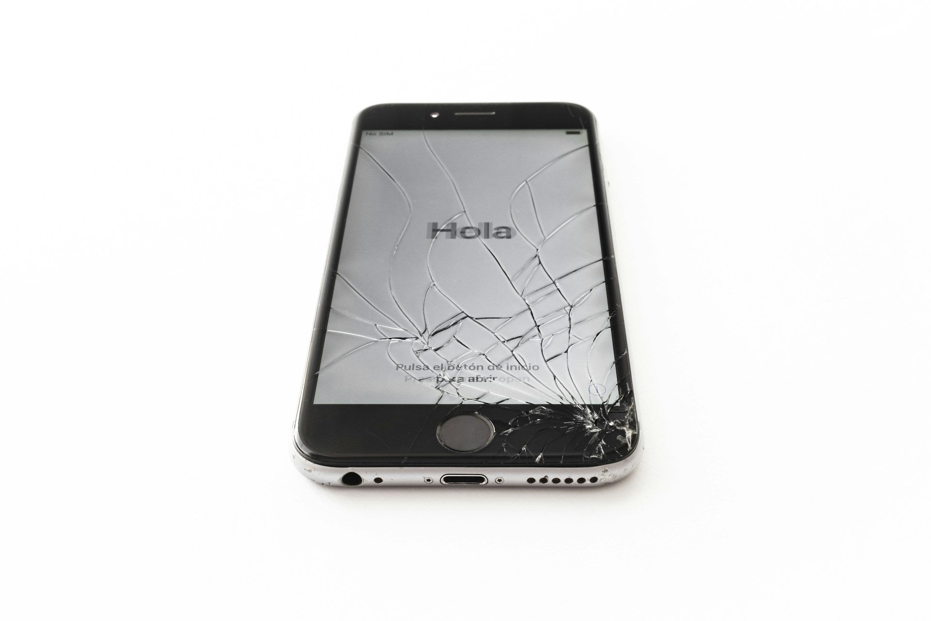 Does A Cracked Screen Affect Your Iphone?